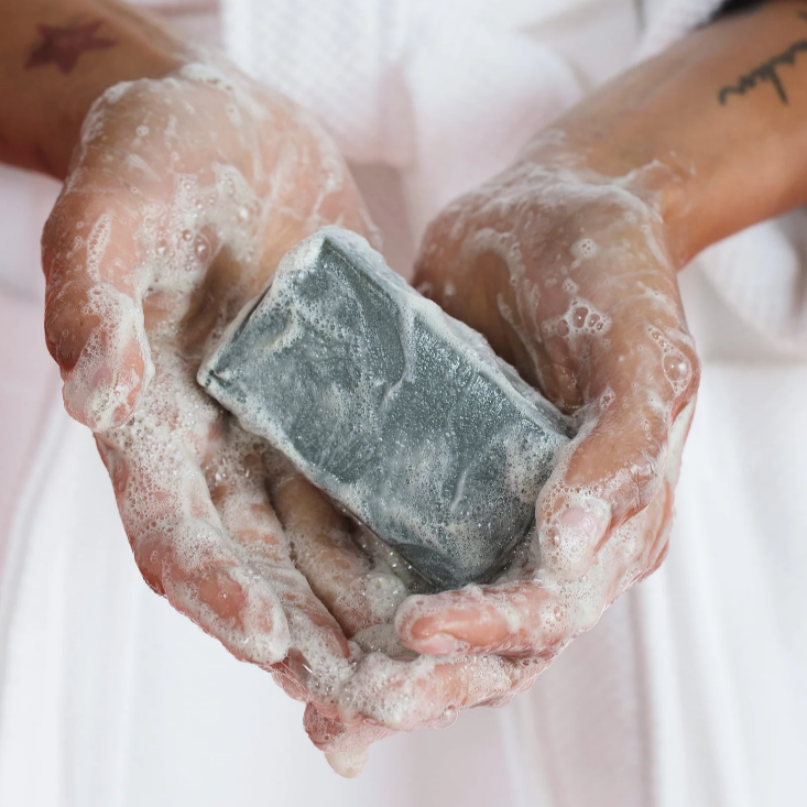 20% Clay Exfoliating &amp; Cleansing Bar